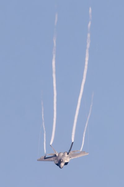 Milwaukee Air Show, Milwaukee, WI — photo 1 of 46