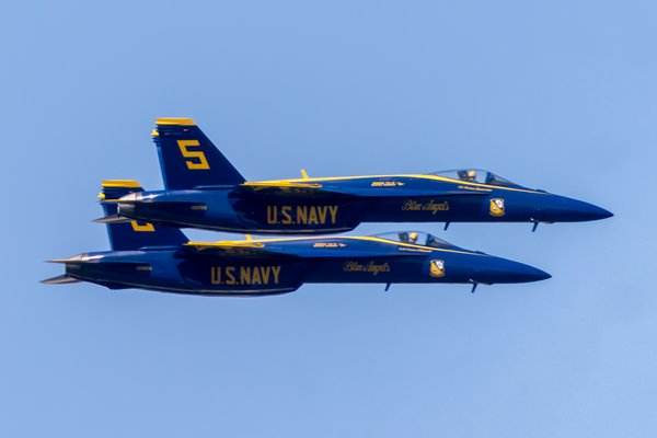 Milwaukee Air Show, Milwaukee, WI — photo 8 of 46