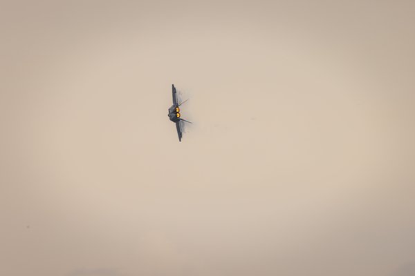 Milwaukee Air Show, Milwaukee, WI — photo 19 of 46