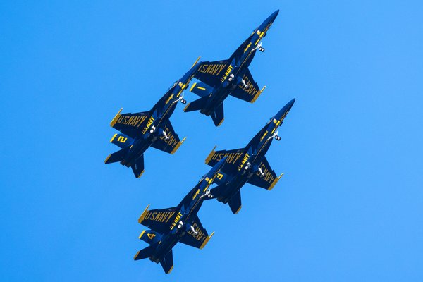 Milwaukee Air Show, Milwaukee, WI — photo 35 of 46