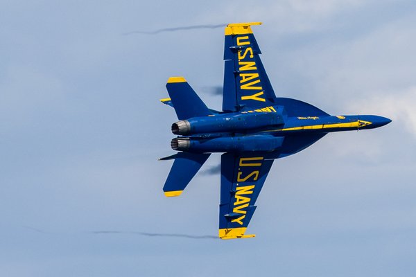 Milwaukee Air Show, Milwaukee, WI — photo 36 of 46