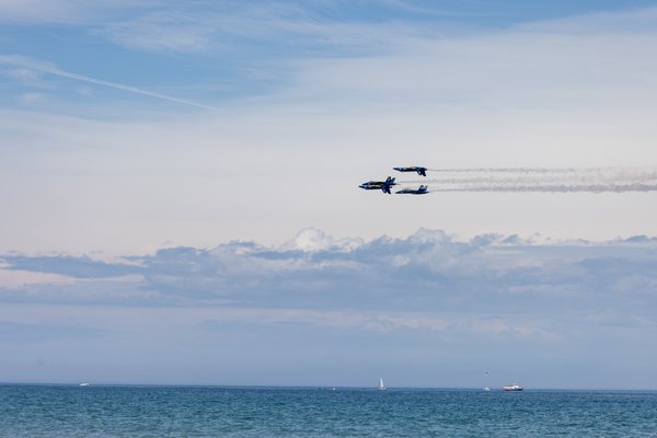 Milwaukee Air Show, Milwaukee, WI — photo 38 of 46