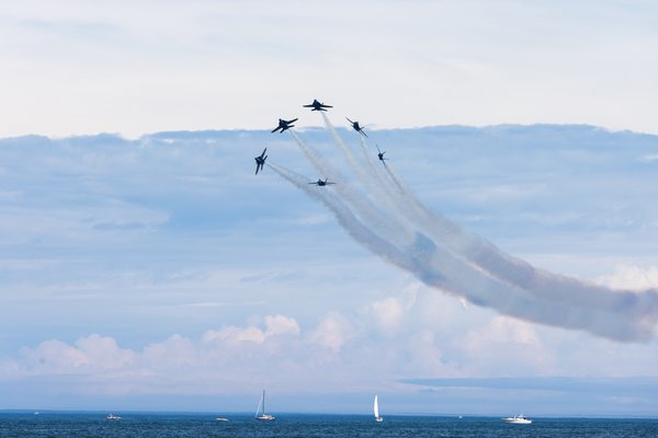 Milwaukee Air Show, Milwaukee, WI — photo 42 of 46