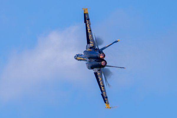 Milwaukee Air Show, Milwaukee, WI — photo 45 of 46