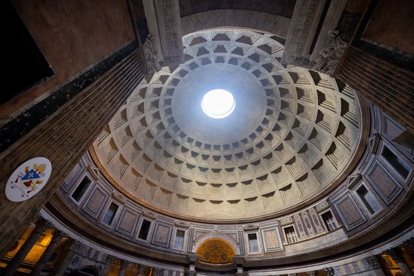 Pantheon oculus and coffered dome