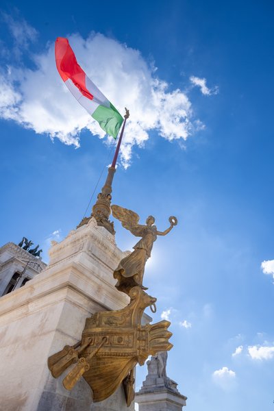 Italian flag, Altare della Patria
